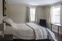 Charme Montagnais Près du Mont Sutton Hotels in Sutton