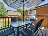 Modern 3 bed house, steps from beach and minutes from wineries. Pet friendly!