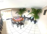 Private residential home for 8 with private pool; 5 min walk to Jacó Beach.