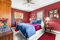Whimsy Cottage - Perfect ski cottage & discounted lift tickets