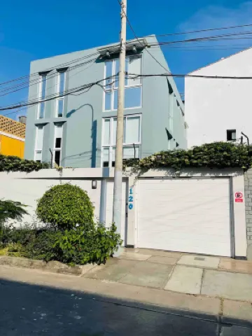 Modern apartment just 25 minutes from the Airport