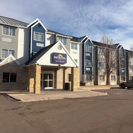 Microtel Inn & Suites by Wyndham Denver Airport