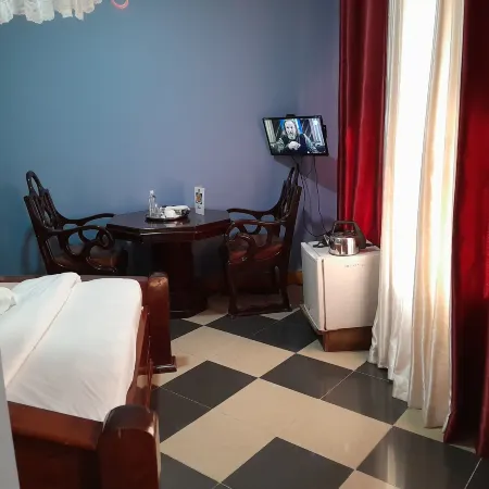 GR City Hotel