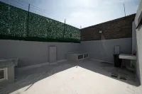 Newly-remodeled Home for multiple guests のホテル