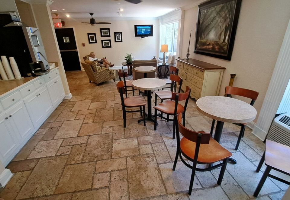 Green Lighthouse Hotel Over view