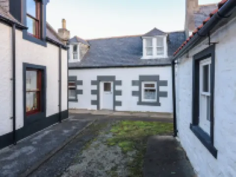 171 Seatown Hotels in Cullen