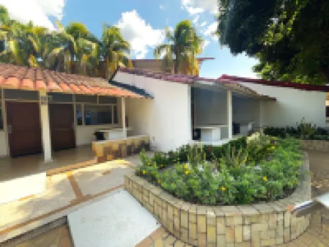 Hotel Los Puentes Comfacundi โรงแรมใน