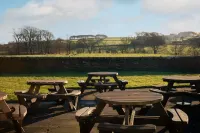 The Highwayman Hotel Hotels in Holymoorside