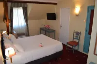 Logis Hôtel Auberge du Cheval Blanc Hotel a Vouzon