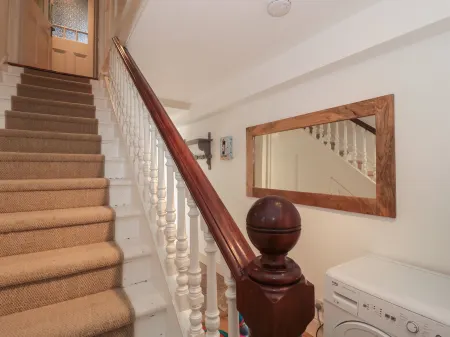 49 Esplanade Отели в г. Бернем