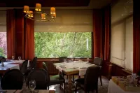 Hotel Restaurant Pessets & Spa Hotels in Rialp