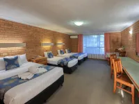 James Street Motor Inn Hotels in South Toowoomba