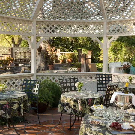 Cheshire Cat Inn & Cottages