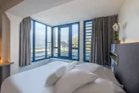 Hostellerie de la Pointe Saint-Mathieu - Spa & Restaurant Hotels in Plougonvelin