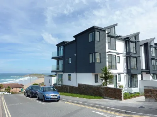 Flat 8 Seascape - 5-Star