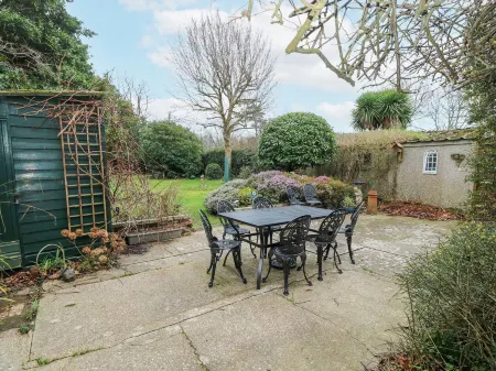 Framingham Отели в г. Хейлинг-Айленд