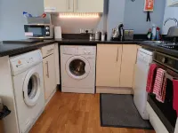 The Bath House Apartments - Free 1st Breakfast - Free Parking