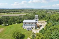 Starlight Tower Suite 1 Bedroom with Stunning Views 1 Villa by RedAwning Hotels in 