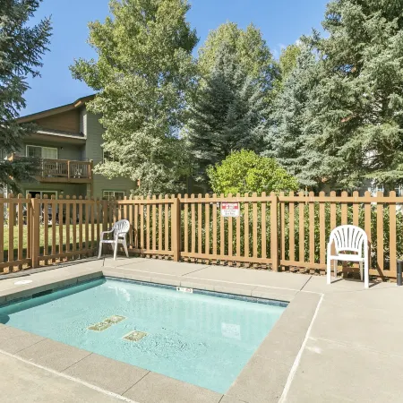901 Crazy Horse Circle Condo