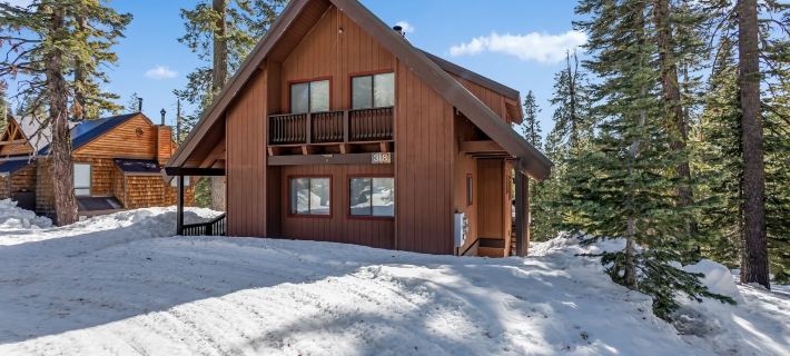 Overlooking Beautiful Bear Lake VH#318 by Bear Valley Vacation Rentals Hotels in Alpine County