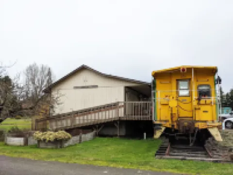 Olympic Railway Inn Hotels in Sequim