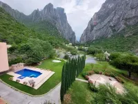 Vista Potrero - Hotel, Camping & Events Hotels in Hidalgo