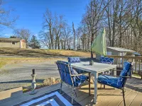 Berkeley Springs Vacation Home w/ Fire Pit! Hotels in Berkeley Springs