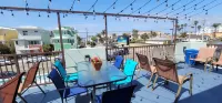 Beachwalker Inn & Suites