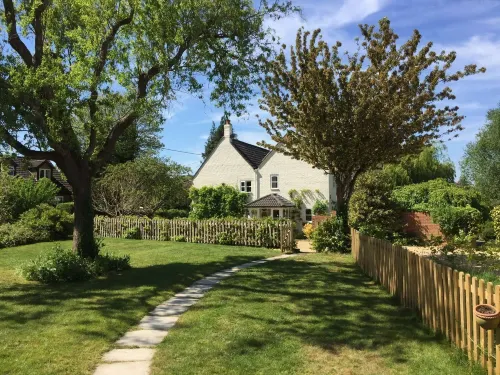 October House Holiday Cabin Hotel a Hyde