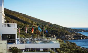 Twelve Apostles Hotel & Spa