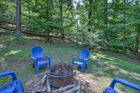 Cozy Avinger Cabin w/ Fire Pit & Deck