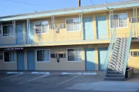 Western Inn & Suites