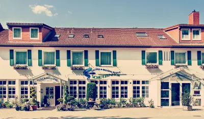 Hafen Hotel Schützenhof Hotels in Großenbrode