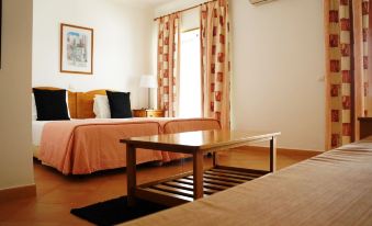 Oasis Beach Apartments