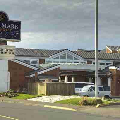 Hallmark Resort - Newport Hotel Exterior