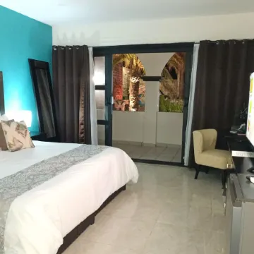 Suites Santo Cielo