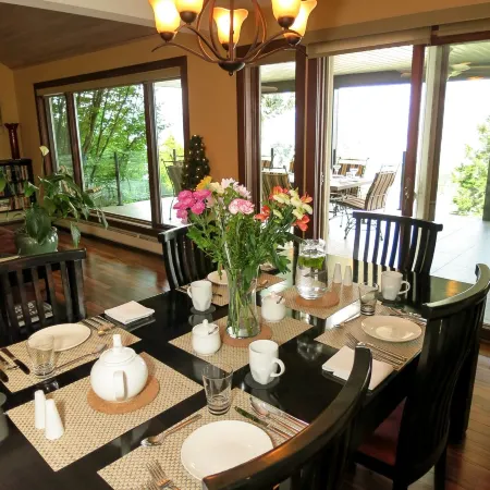 A View of the Lake Bed & Breakfast