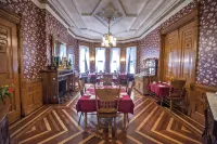 Reynolds Mansion B&B Hotels in Boggs Township