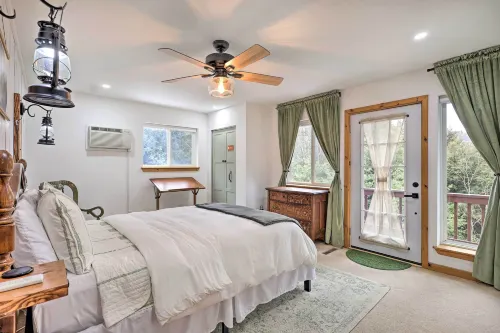 Adirondack Oasis, 15 Mi to Lake George Village! - Wifi