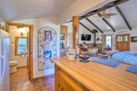 Cozy 'Story Book Barn Cottage' w/ Scenic View