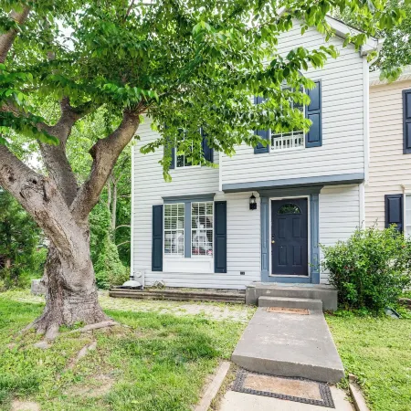 1 Mi to Boardwalk: Convenient North Beach Apt!