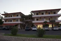 米拉馬爾飯店 斯特龍戈利住宿飯店