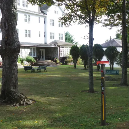 Kenoza Lake View Manor