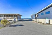 Mckees Beach House w/ Ocean Views, Hot Tub! - Pet friendly