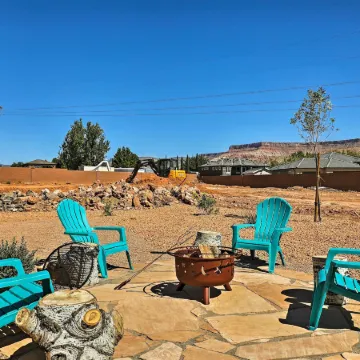 La Verkin Home w/ Hot Tub, Kayaks, & Bikes!