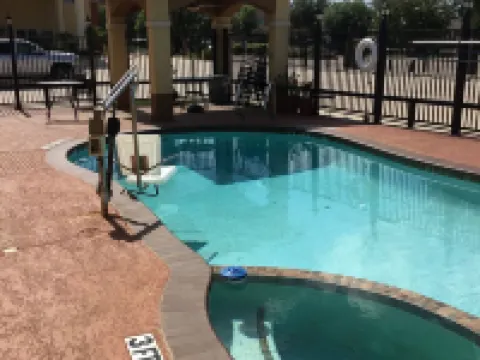 Regency Inn & Suites - Baytown Hotel di Baytown