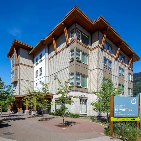 HI Whistler - Hostel
