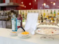 Hotel Cristina Hotel berhampiran Kolam Renang Scandone