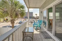 Walk to Ocean & Pier: Surfside Beach House w/ Pool - Wifi
