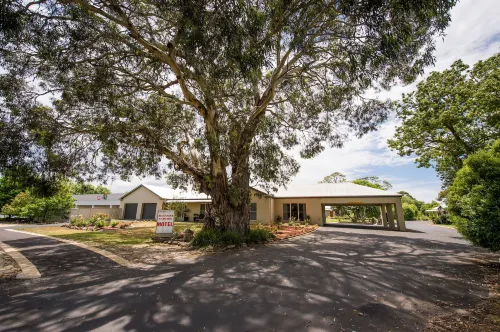 Alexander Cameron Suites Hotels in Coonawarra
